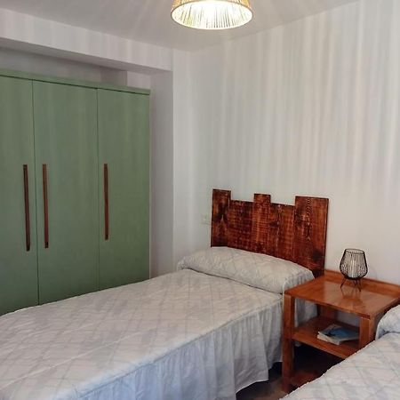 Вілла Agradable Casa Antigua Reformada Con Patio Espejon Екстер'єр фото